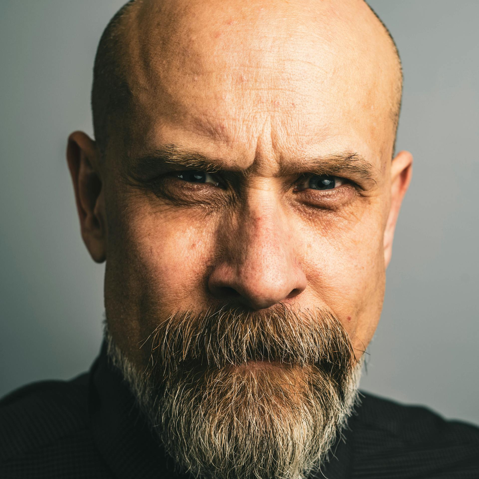 Un homme avec une barbe | Source : Pexels