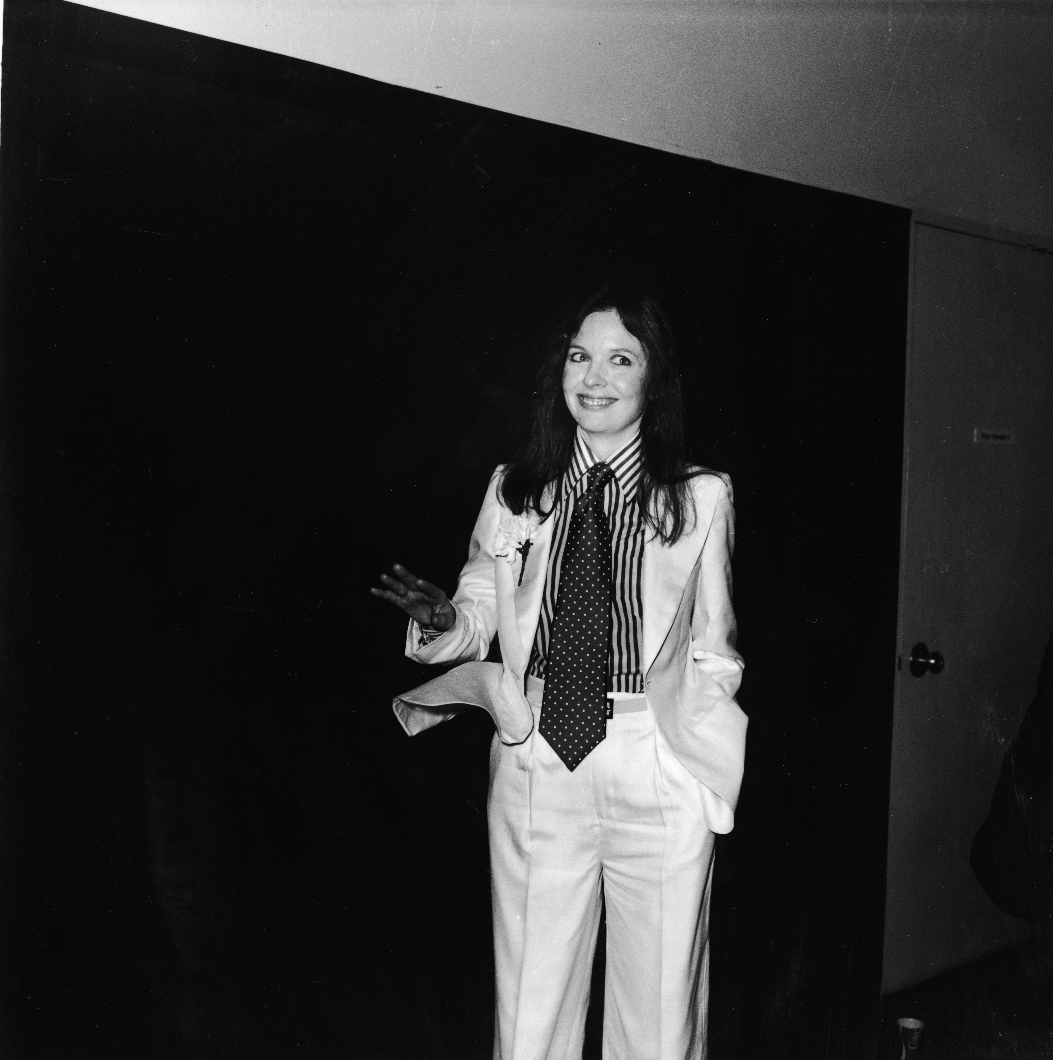 Diane Keaton pose lors de la 48e cérémonie des Oscars à Los Angeles, Californie, le 29 mars 1976 | Source : Getty Images