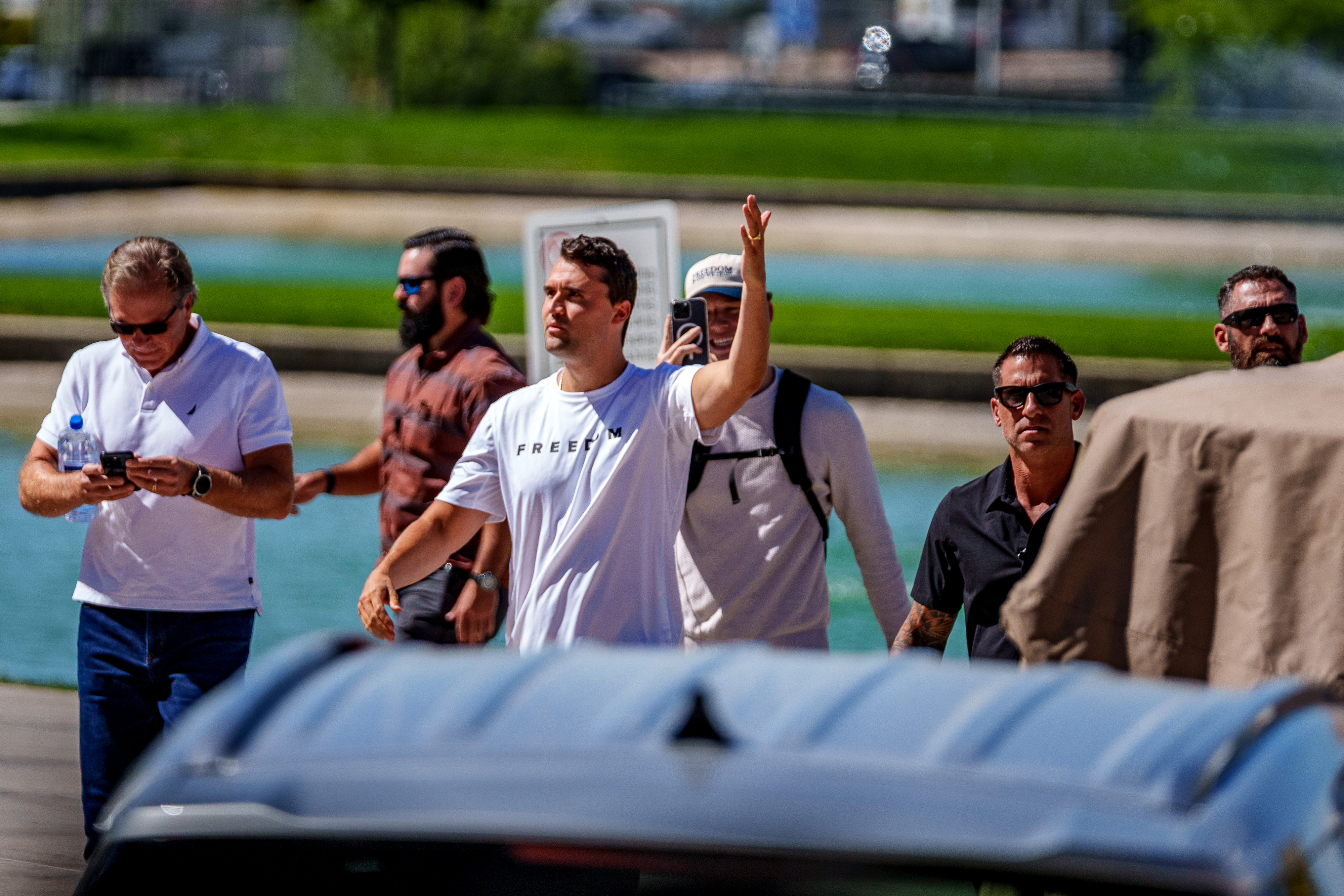 Charlie Kirk arrive à l'Utah Valley University à Orem, le 10 septembre 2025 | Source : Getty Images