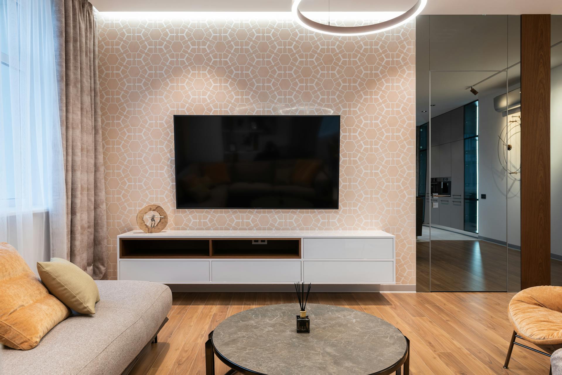 Une télévision dans un salon moderne | Source : Pexels