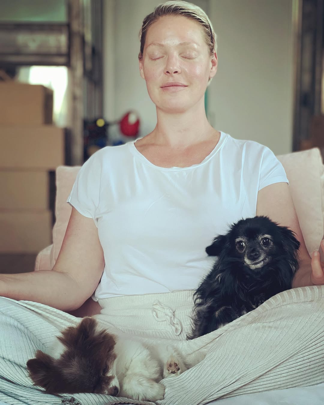 Katherine Heigl pose le visage nu, en date du 17 juillet 2022 | Instagram/katherineheigl.