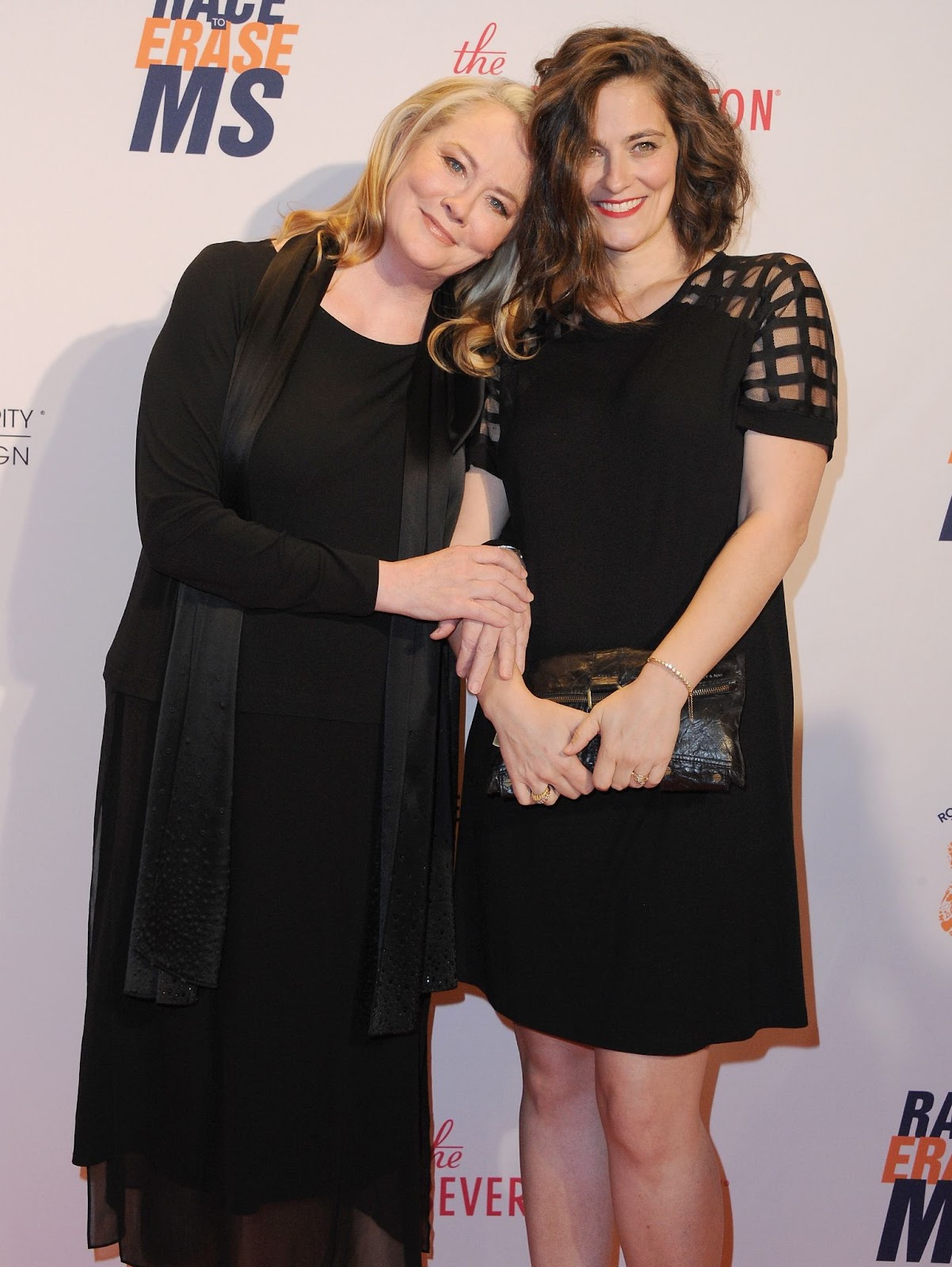 Cybill Shepherd et Clementine Ford lors du 23e gala annuel « Race To Erase MS, » le 15 avril 2016, à Beverly Hills, en Californie. | Source : Getty Images
