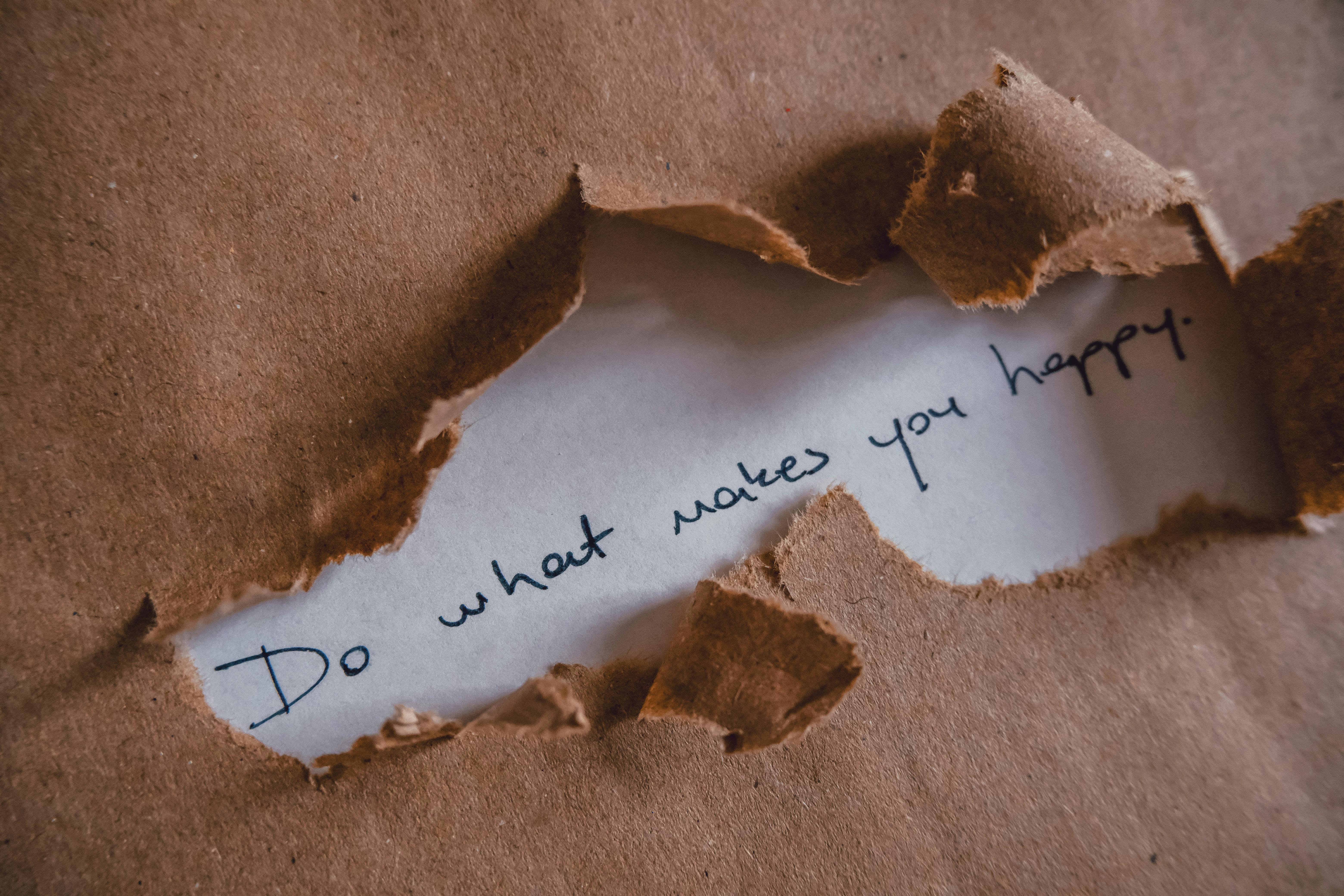 Une note écrite à la main | Source : Pexels