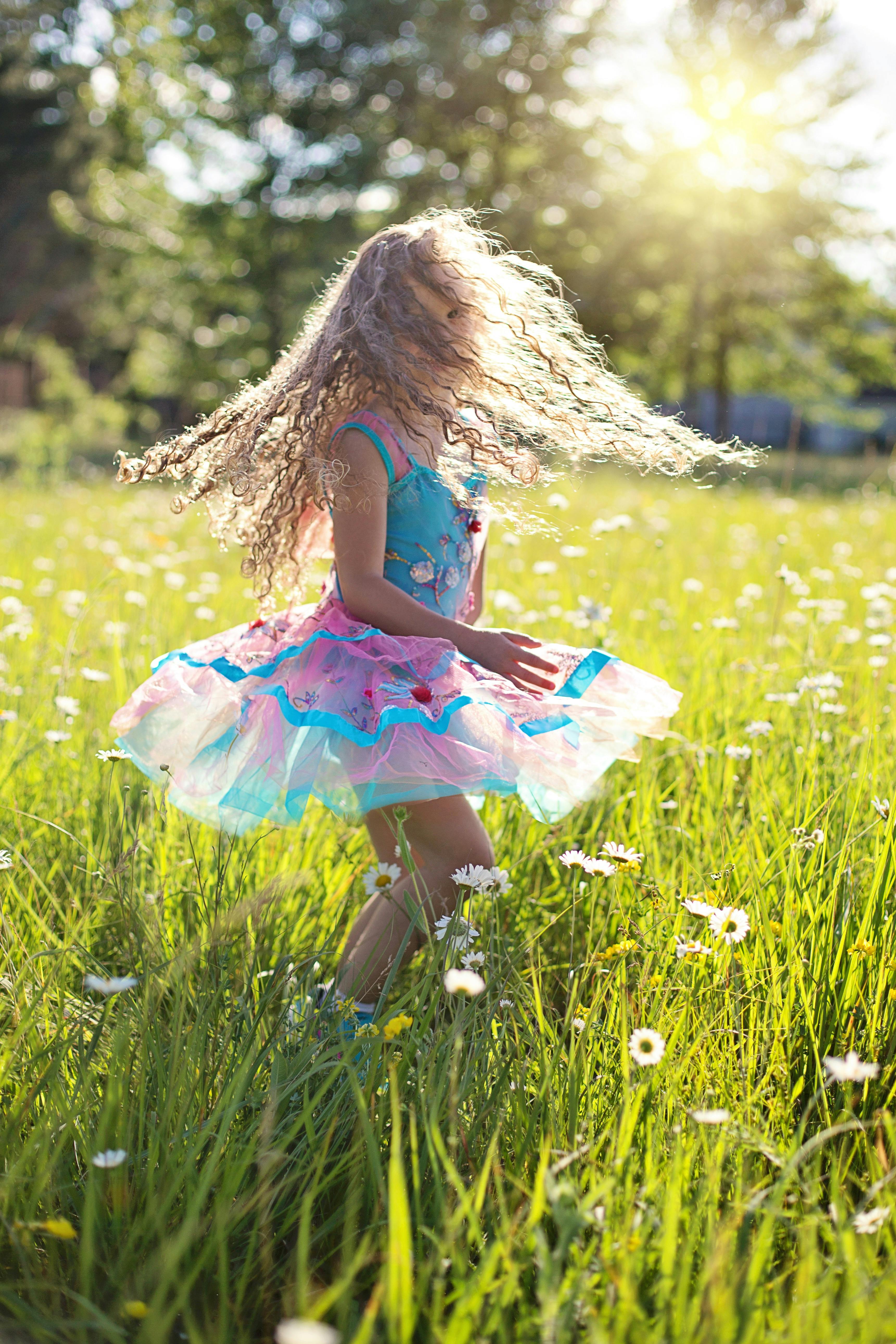 Une petite fille heureuse | Source : Pexels