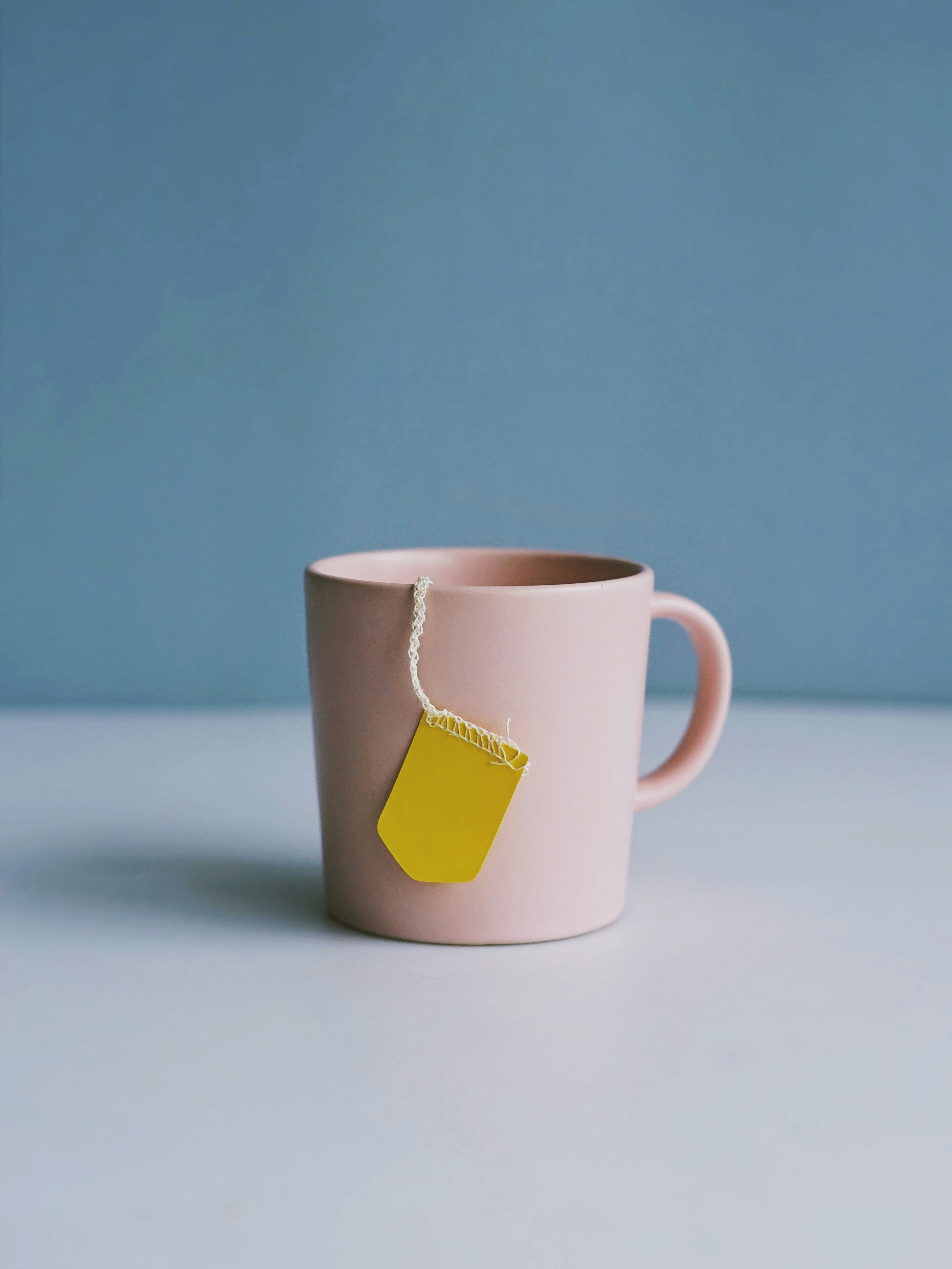 Une tasse de thé sur une table | Source : Unsplash
