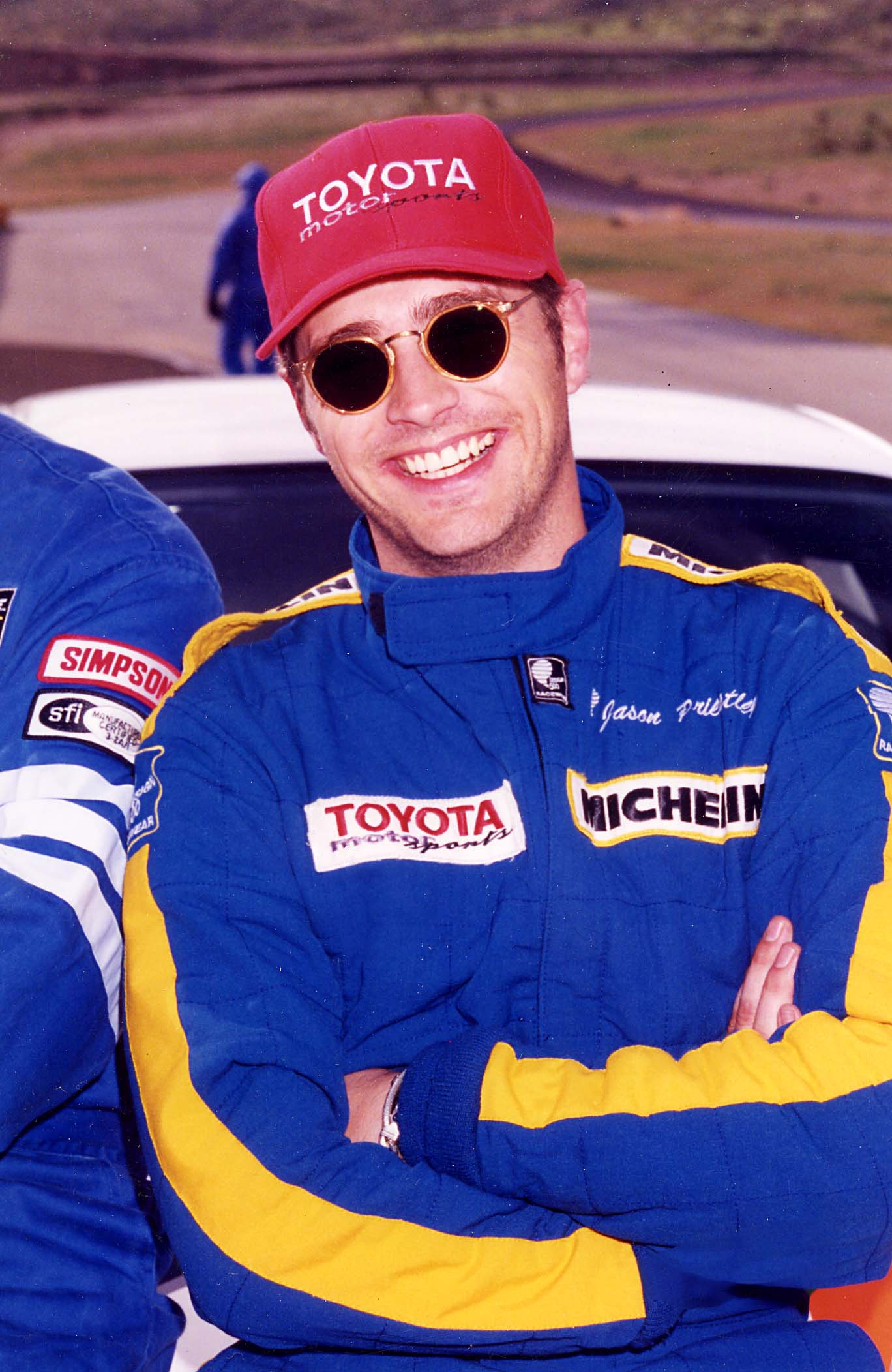 L'acteur photographié lors d'une course automobile le 7 septembre 1995 | Source : Getty images