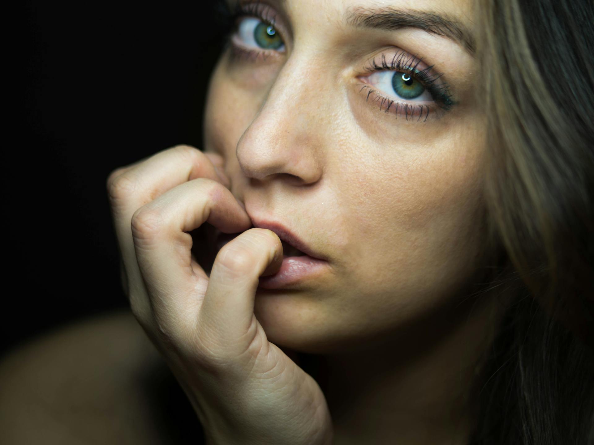 Une femme tendue | Source : Pexels