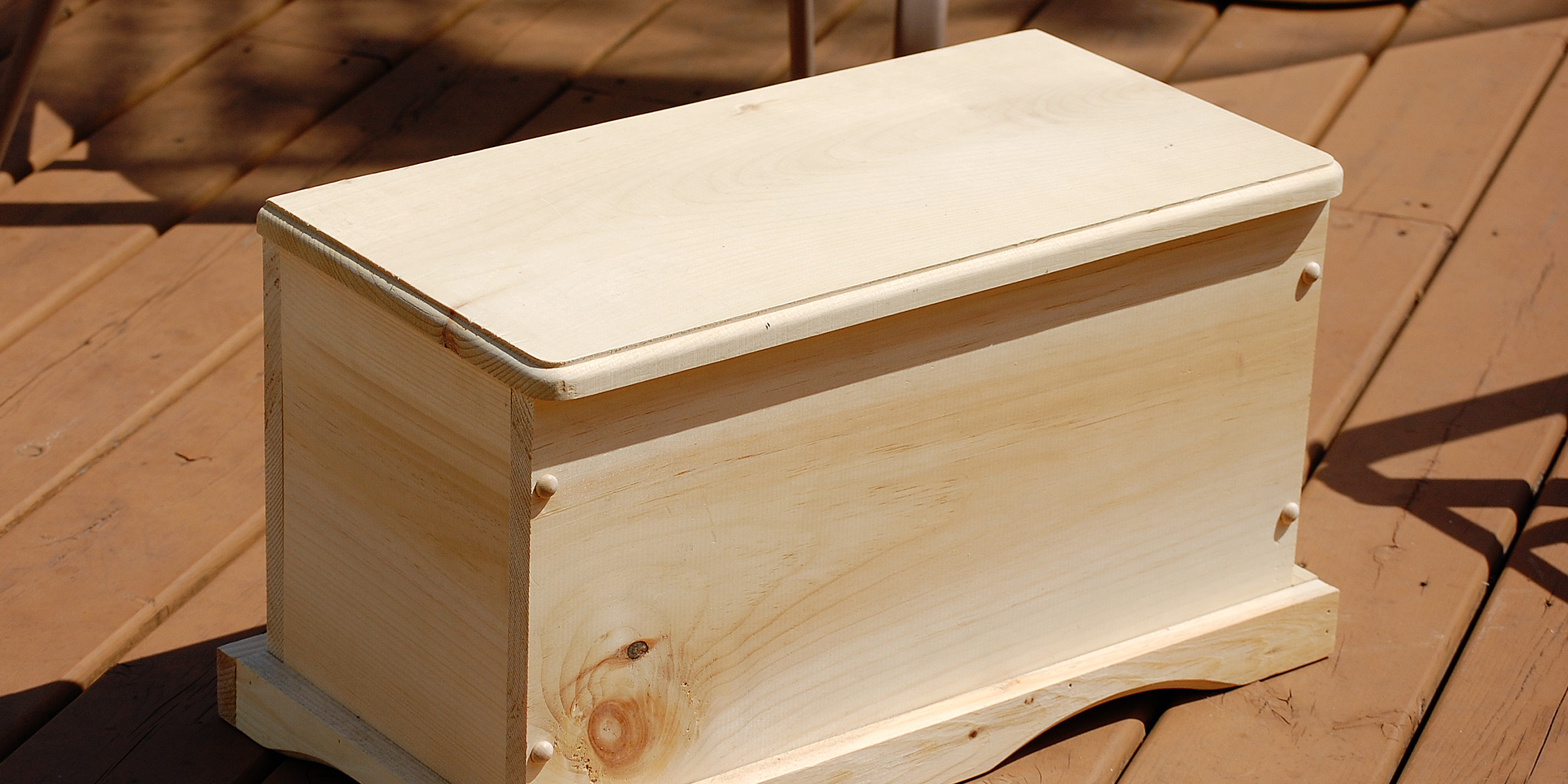 Une petite boîte en bois | Source : Flickr