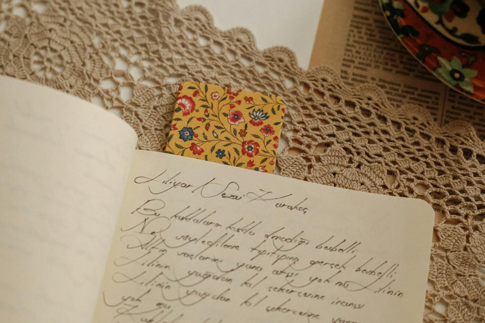 Une note écrite à la main | Source : Pexels