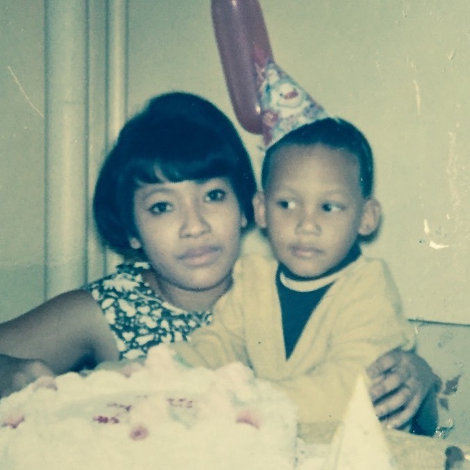 Une photo throwback de l'acteur, tirée d'un post daté du 22 novembre 2019 | Source : Instagram/khalilkain