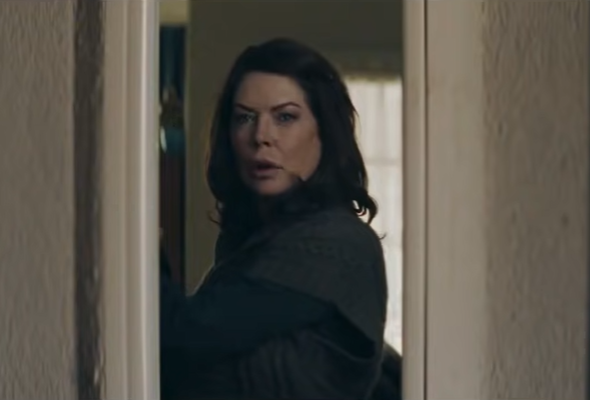 Lara Flynn Boyle dans le rôle de Grace dans « Death in Texas », daté du 12 mai 2021 | Source : Getty Images