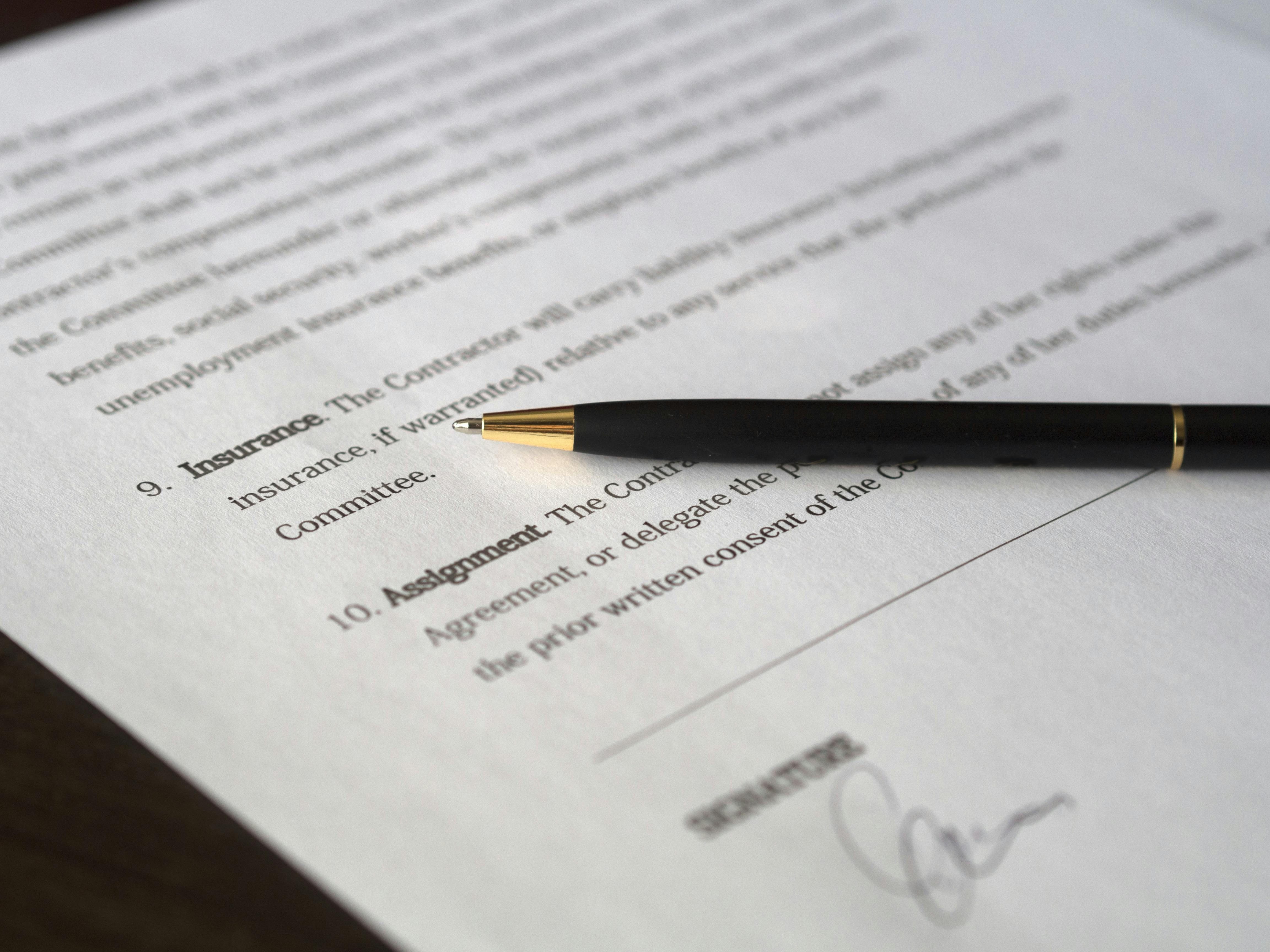 Un contrat légal | Source : Pexels